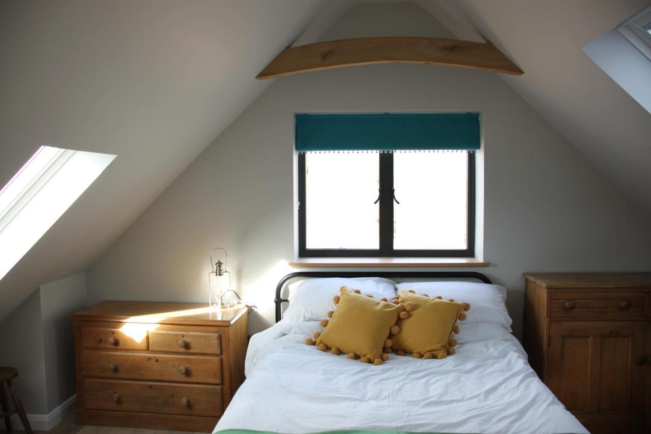 Charming And Luxury Retreats On Our Farm Holiday home Billingshurst